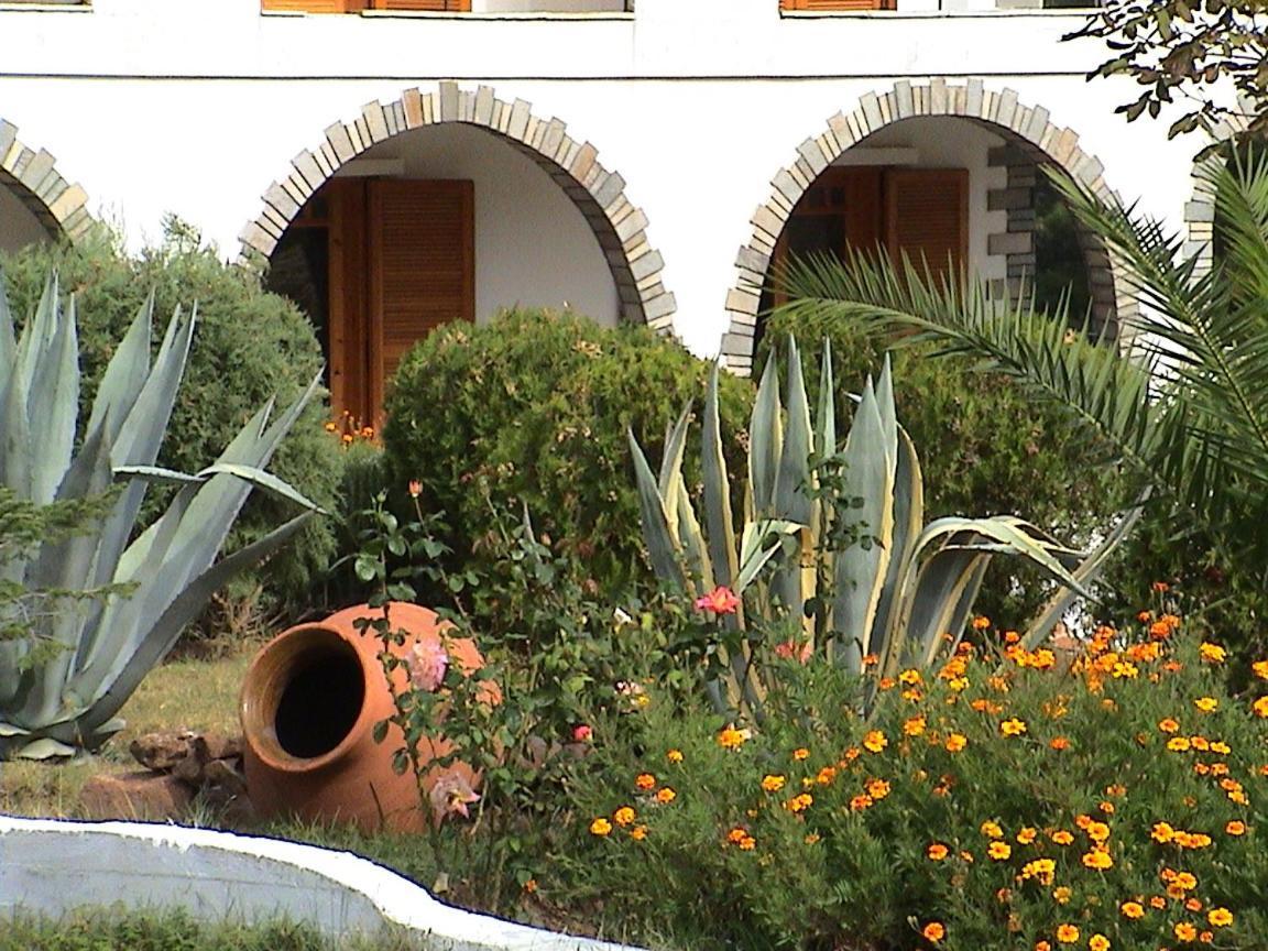 Pantheon Studios & Apartments Лименария Екстериор снимка