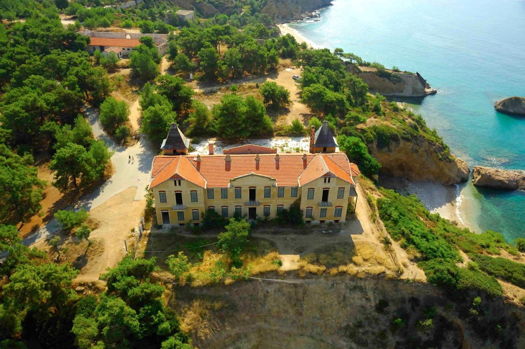 Pantheon Studios & Apartments Лименария Екстериор снимка